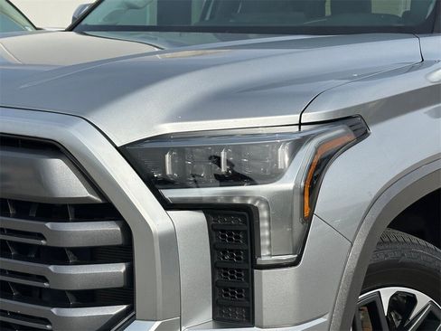 Used 2024 Toyota Tundra Limited image 3