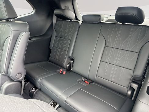 New 2026 Buick Enclave Avenir AWD/4WD image 31