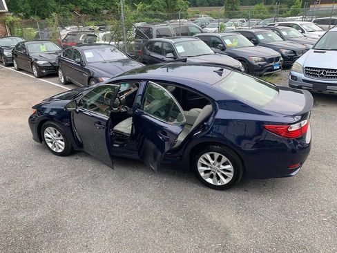 Used 2013 Lexus ES 300h image 9