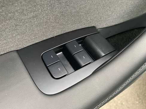 Used 2025 Tesla Model 3 Long Range RWD image 18