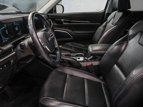 Used 2024 Kia Telluride LX image 19