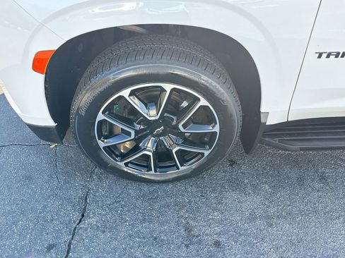 Used 2024 Chevrolet Tahoe RST w/ Luxury Package image 12