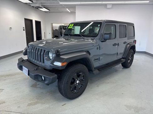 Used 2022 Jeep Wrangler Unlimited Sport image 4