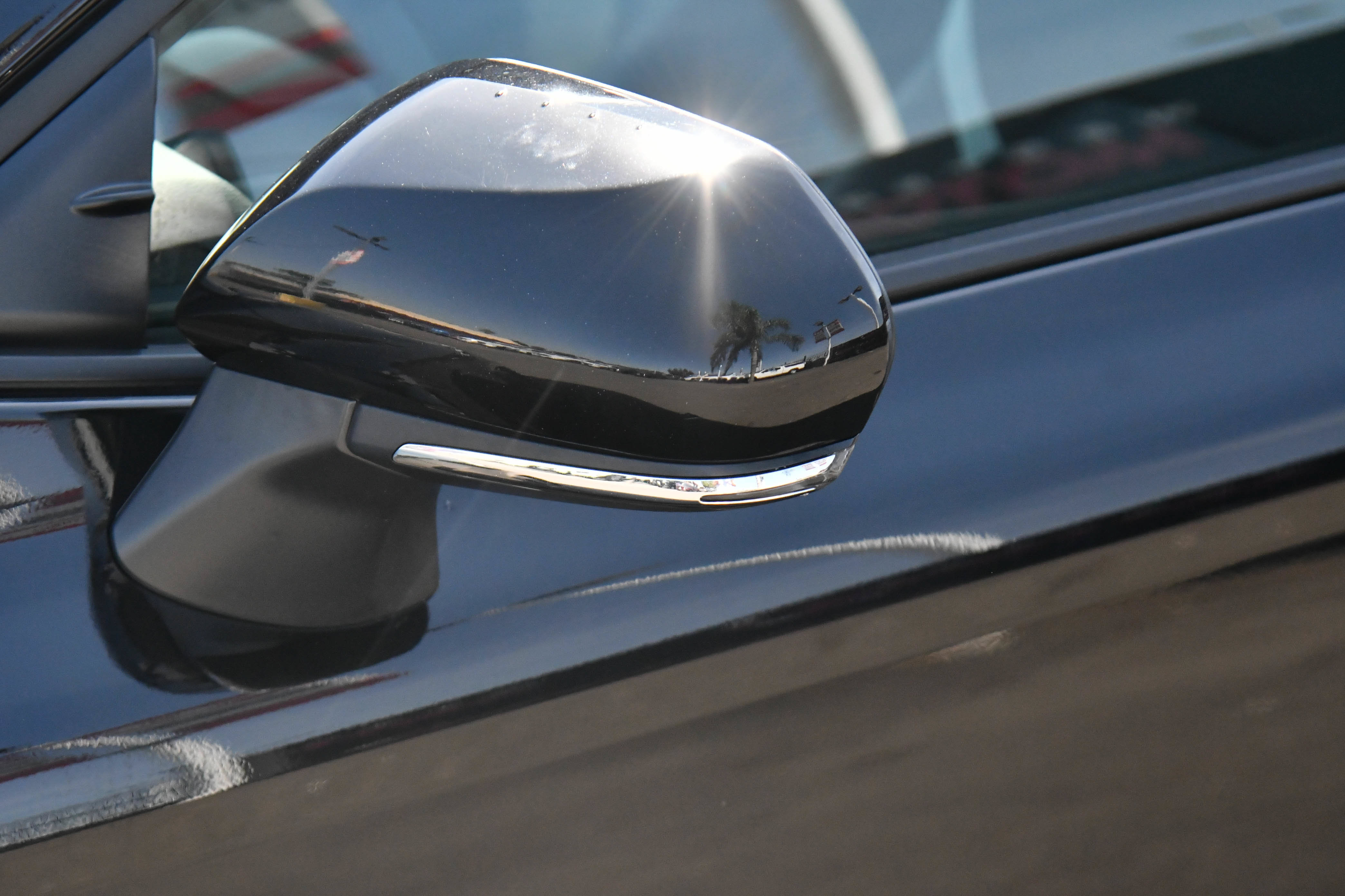 Used 2025 Toyota Camry SE FWD image 13