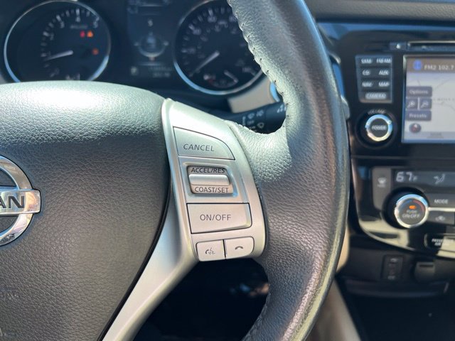 Used 2016 Nissan Rogue SL w/ SL Premium Package FWD image 38