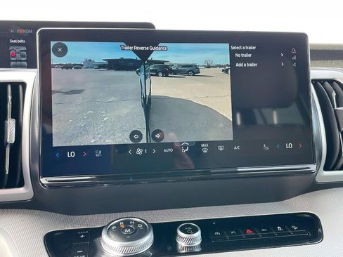 Used 2025 Ford Expedition Max Active image 40