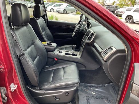 Used 2012 Jeep Grand Cherokee Laredo AWD/4WD image 35