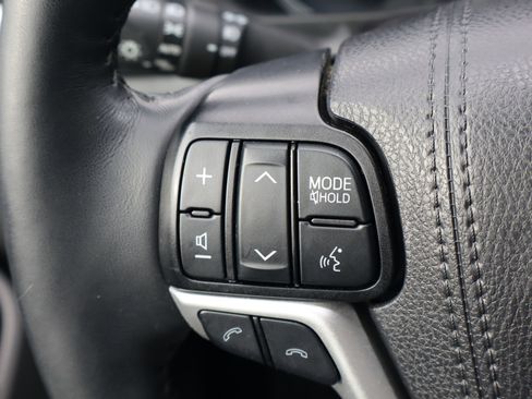 Used 2019 Toyota Highlander Limited Platinum image 50