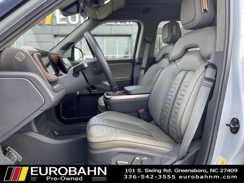 Used 2023 Rivian R1T Adventure image 8