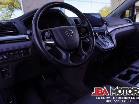Used 2018 Honda Odyssey Elite image 5