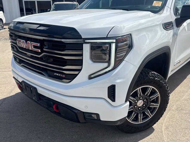 Used 2025 GMC Sierra 1500 AT4 AWD/4WD image 2