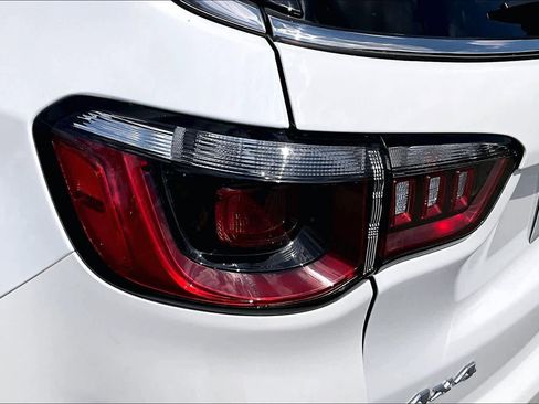 Used 2023 Jeep Compass Latitude w/ Sun and Sound Group image 30