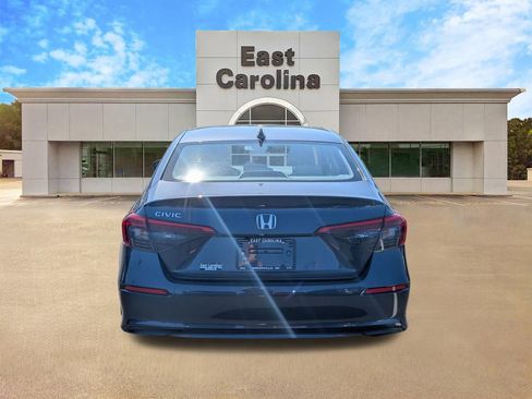 Used 2024 Honda Civic LX image 4