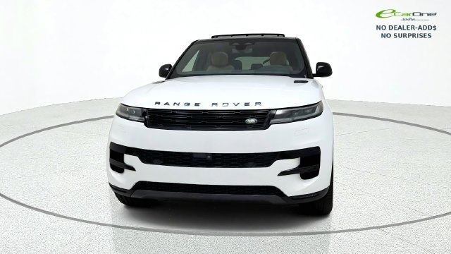 Used 2025 Land Rover Range Rover Sport SE AWD/4WD image 2