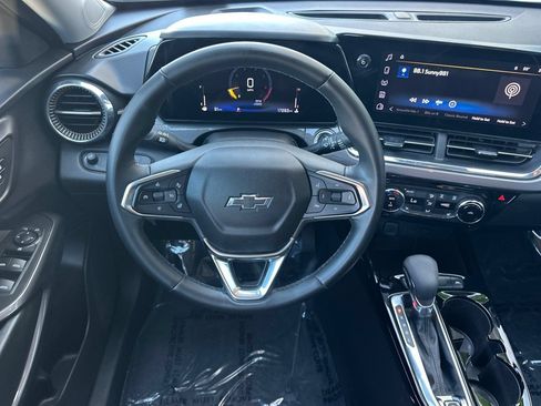 Used 2025 Chevrolet Trax ACTIV w/ Driver Confidence Package FWD image 16