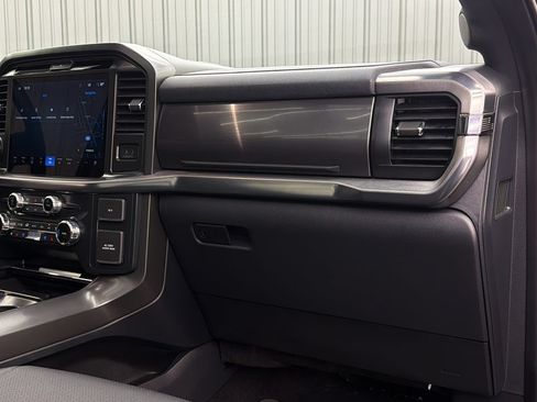 Used 2025 Ford F150 Lariat AWD/4WD image 38