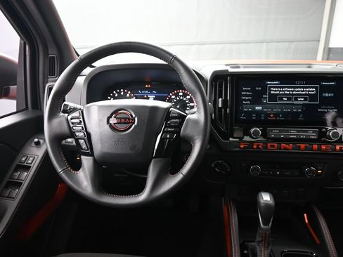 Certified 2025 Nissan Frontier PRO-4X w/ Interior Protection Package AWD/4WD image 12