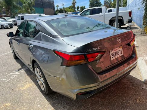 Used 2019 Nissan Altima 2.5 S FWD image 6