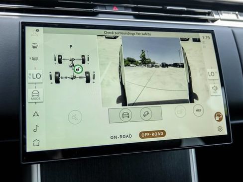 New 2026 Land Rover Range Rover SE AWD/4WD image 31