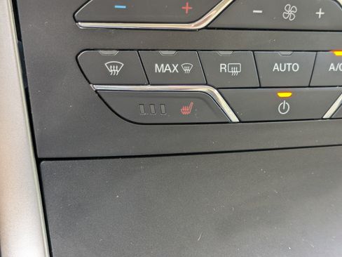 Used 2019 Ford Edge SEL w/ Equipment Group 201A FWD image 28