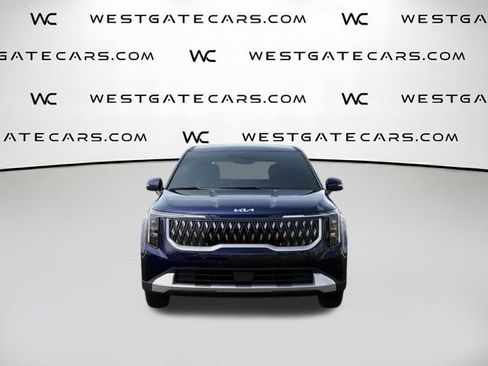 New 2026 Kia Carnival LXS FWD image 2