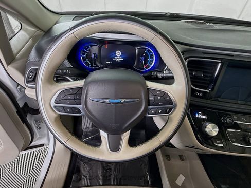 Used 2018 Chrysler Pacifica Limited w/ Advanced Safetytec Group image 23