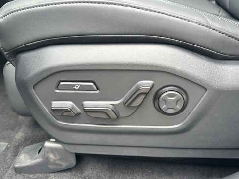 New 2026 Hyundai Santa Fe Calligraphy FWD image 18