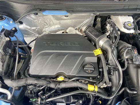 Certified 2024 Chevrolet Trax RS image 29