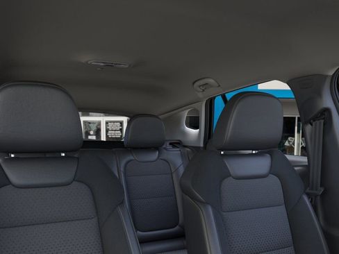 New 2026 Chevrolet Trax LT w/ Driver Confidence Package FWD image 26