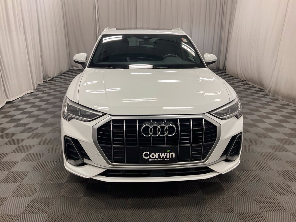 Used 2025 Audi Q3 2.0T Premium AWD/4WD image 2