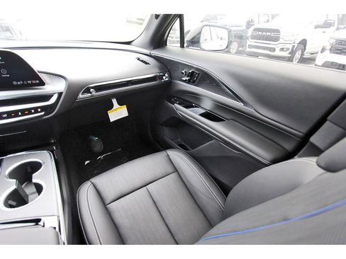 New 2026 Cadillac Lyriq Sport image 10