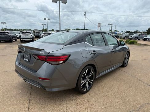 Used 2023 Nissan Sentra SR FWD image 5