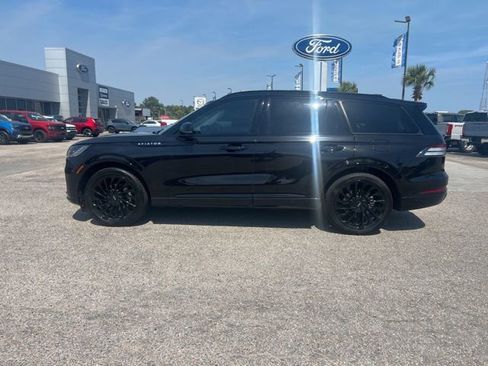 Used 2025 Lincoln Aviator Reserve w/ Equipment Group 201A image 7