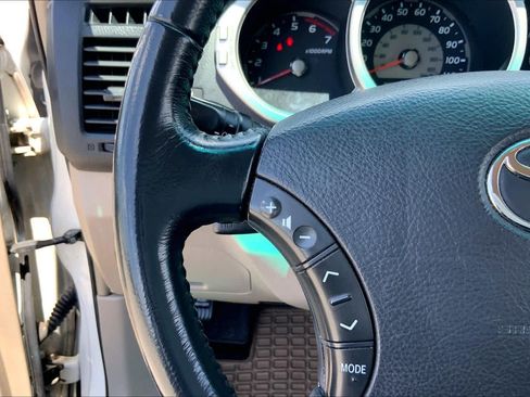Used 2005 Toyota 4Runner SR5 RWD image 22