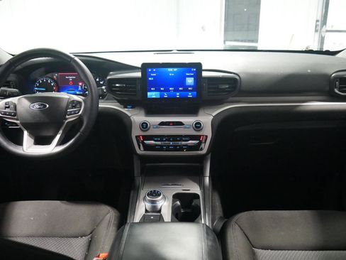 Certified 2023 Ford Explorer XLT w/ Class IV Trailer Tow Package image 20