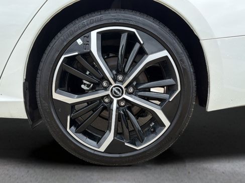 Certified 2026 Nissan Altima 2.5 SR FWD image 25