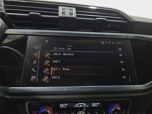 Certified 2025 Audi Q3 2.0T Premium Plus w/ Premium Plus Package image 24