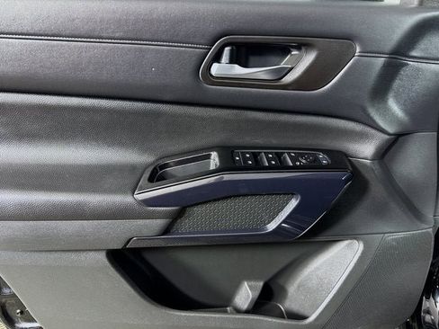 Certified 2022 Nissan Pathfinder S image 15