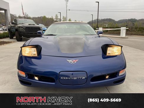 Used 2004 Chevrolet Corvette Convertible w/ Preferred Equipment Group image 26