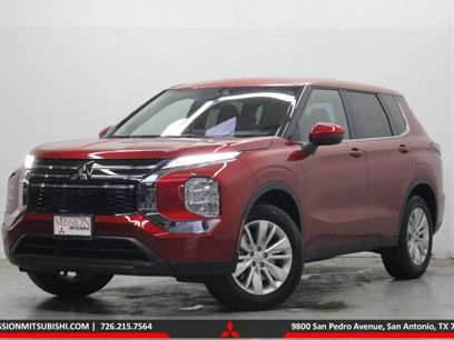 New 2026 Mitsubishi Outlander ES