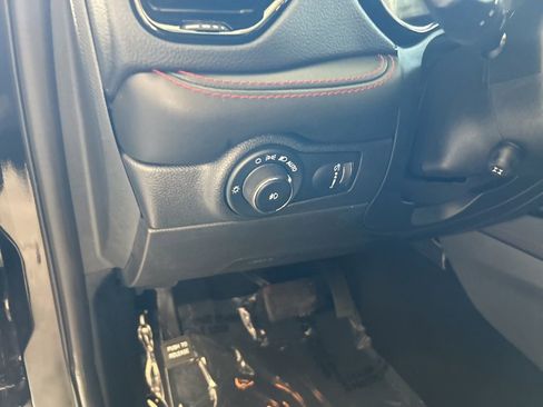 Used 2023 Dodge Durango R/T image 45