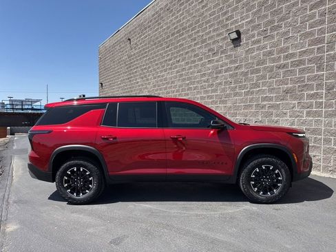 New 2026 Chevrolet Traverse Z71 w/ Enhanced Driving Package AWD/4WD image 5