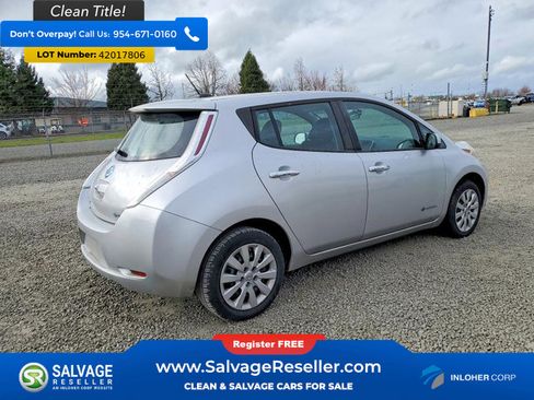 Used 2015 Nissan Leaf S w/ Charge Package FWD image 4