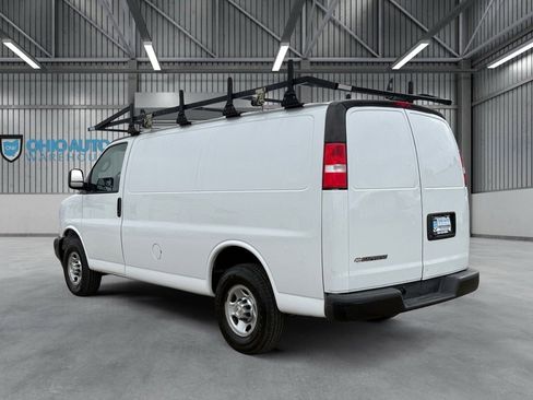 Used 2021 Chevrolet Express 2500 w/ Driver Convenience Package image 5