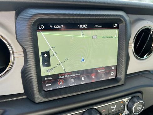 Used 2022 Jeep Wrangler Unlimited Sahara image 28