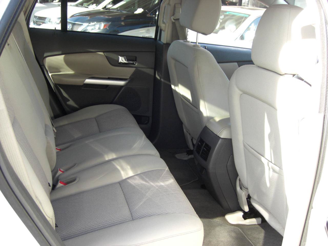 Used 2013 Ford Edge SEL AWD/4WD image 17