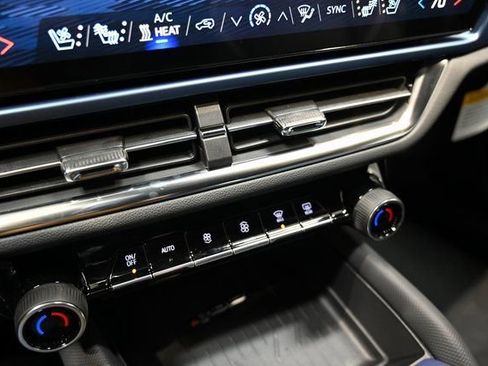 New 2026 Chevrolet Equinox EV LT w/ Convenience Package II image 17