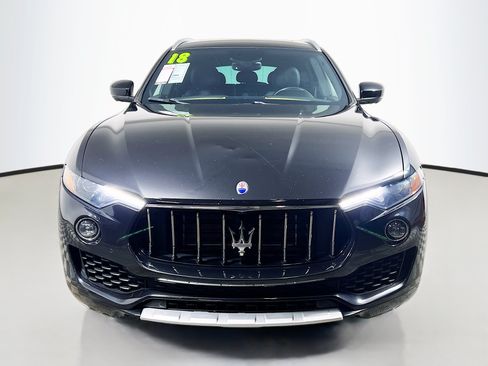 Used 2018 Maserati Levante GranLusso AWD/4WD image 11