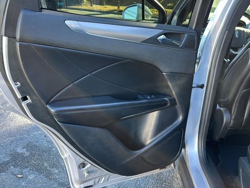 Used 2017 Lincoln MKC Select w/ Select Plus Package image 15