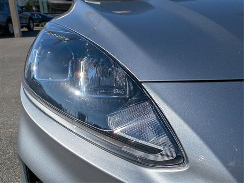 Certified 2021 Ford Escape SE w/ Cold Weather Package image 10